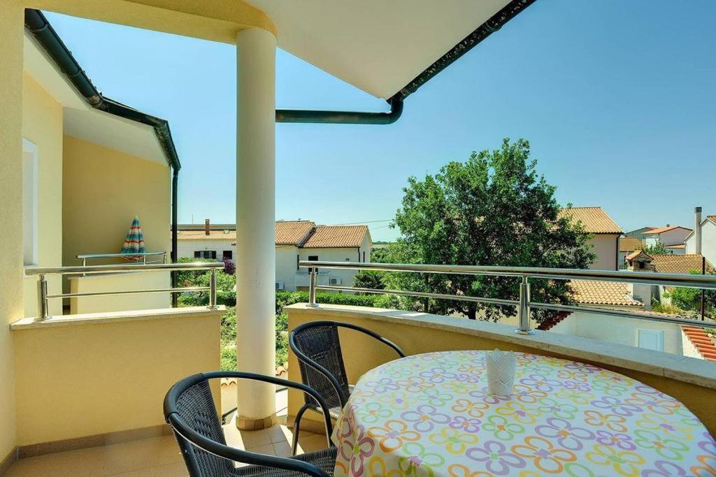 Apartmani Strigo Медулин Екстериор снимка